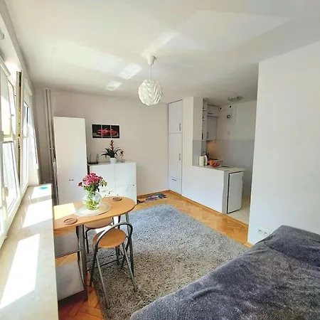 Center Pge Coworking Apartment Warsaw